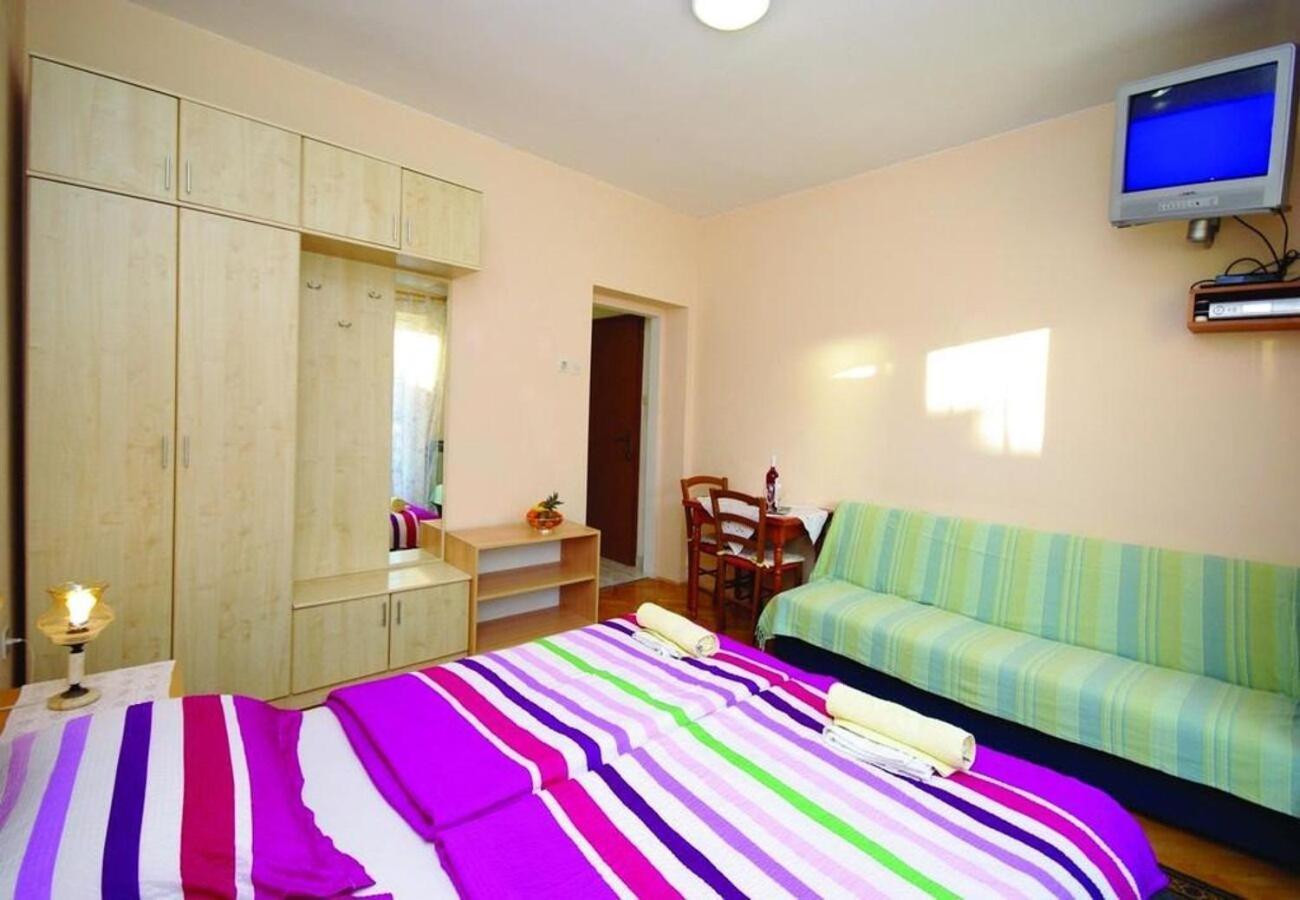 Room Ljuba Макарска Экстерьер фото