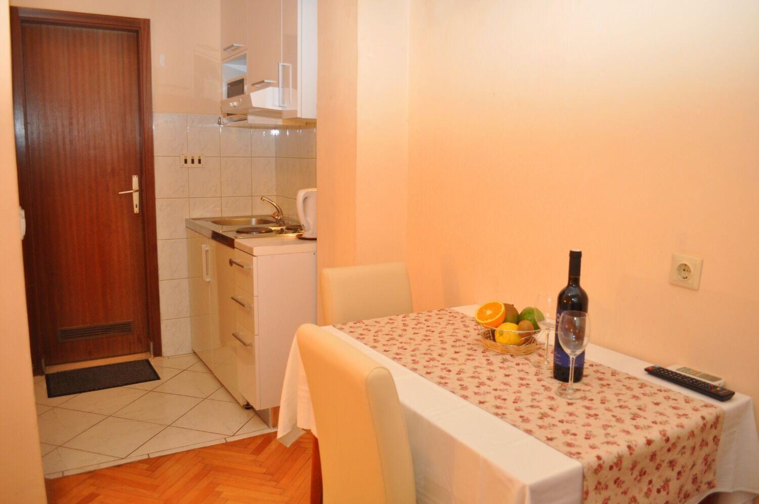Room Ljuba Макарска Экстерьер фото